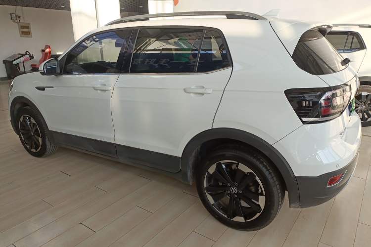 Used Volkswagen Tacqua 2023 200TSI DSG Joy-Connect Edition Left Side
