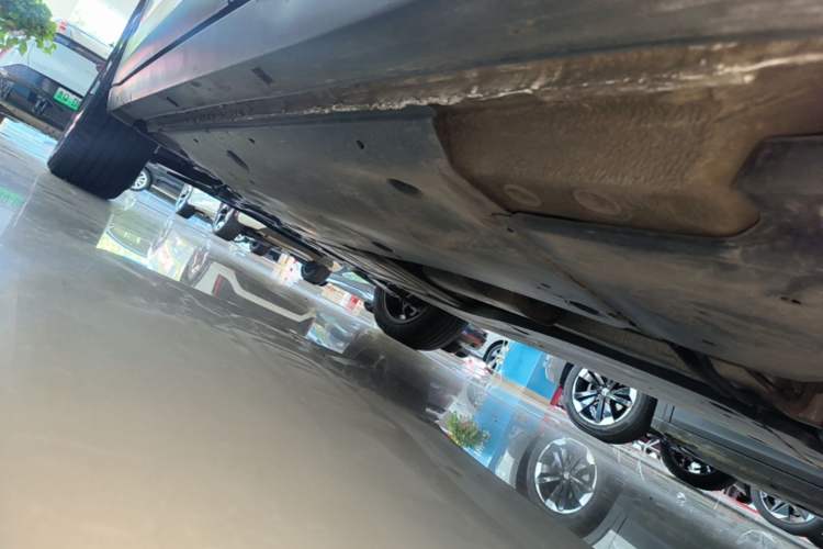 Used Volkswagen Tacqua 2023 200TSI DSG Joy-Connect Edition Left Side Sill