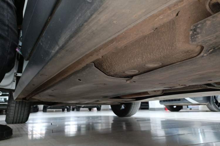 Used Volkswagen Tacqua 2023 200TSI DSG Joy-Connect Edition Left Side Sill