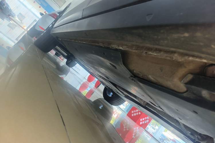 Used Volkswagen Tacqua 2023 200TSI DSG Joy-Connect Edition Left Side Sill