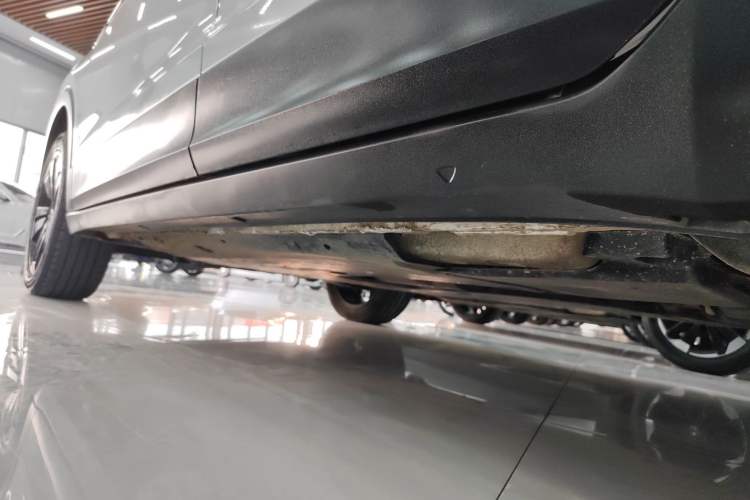 Used Volkswagen Tacqua 2023 200TSI DSG Joy-Connect Edition Left Side Sill