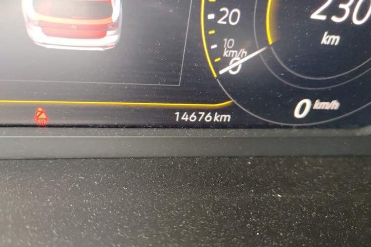 Used Volkswagen Tacqua 2023 200TSI DSG Joy-Connect Edition Odometer Close Up