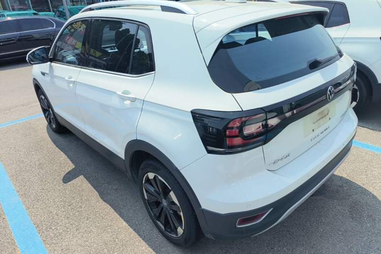 Used Volkswagen Tacqua 2023 200TSI DSG Joy-Connect Edition Rear Left 45 Deg