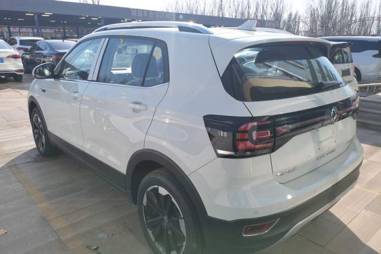 Used Volkswagen Tacqua 2023 200TSI DSG Joy-Connect Edition Rear Left 45 Deg
