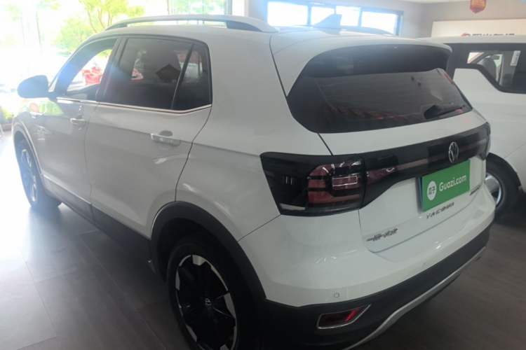 Used Volkswagen Tacqua 2023 200TSI DSG Joy-Connect Edition Rear Left 45 Deg
