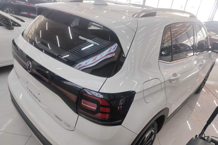 Used Volkswagen Tacqua 2023 200TSI DSG Joy-Connect Edition Rear Right 45 Deg