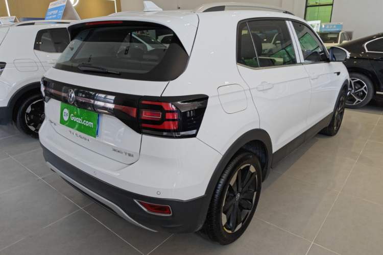 Used Volkswagen Tacqua 2023 200TSI DSG Joy-Connect Edition Rear Right 45 Deg