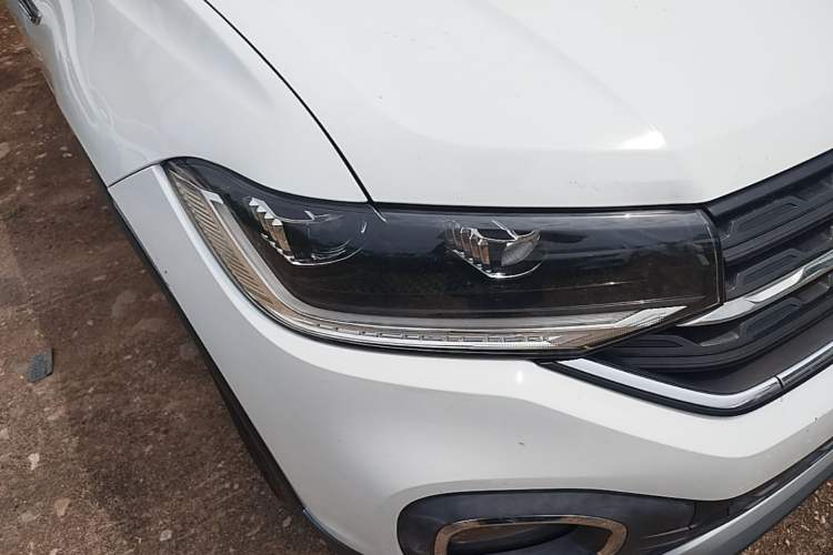 Used Volkswagen Tacqua 2023 200TSI DSG Joy-Connect Edition Right Front Headlight