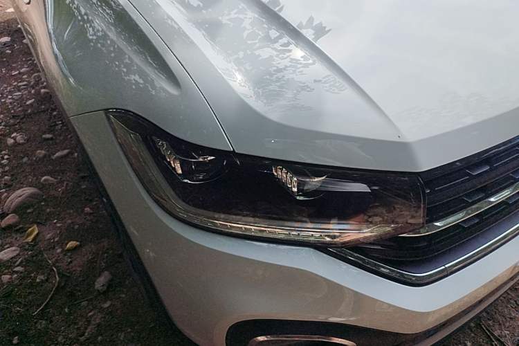 Used Volkswagen Tacqua 2023 200TSI DSG Joy-Connect Edition Right Front Headlight
