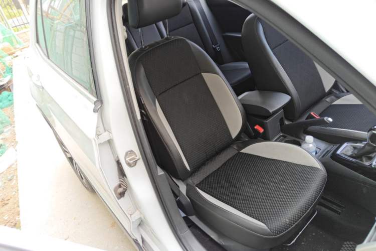Used Volkswagen Tacqua 2023 200TSI DSG Joy-Connect Edition Right Front Seat