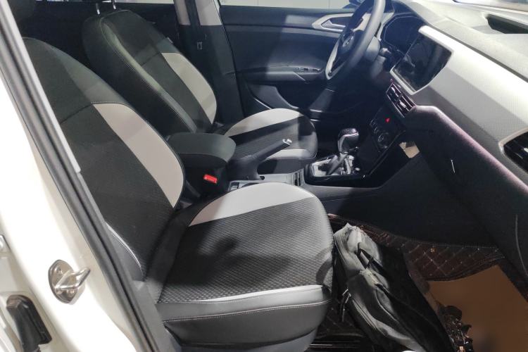 Used Volkswagen Tacqua 2023 200TSI DSG Joy-Connect Edition Right Front Seat
