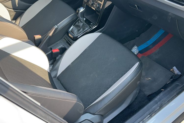 Used Volkswagen Tacqua 2023 200TSI DSG Joy-Connect Edition Right Front Seat