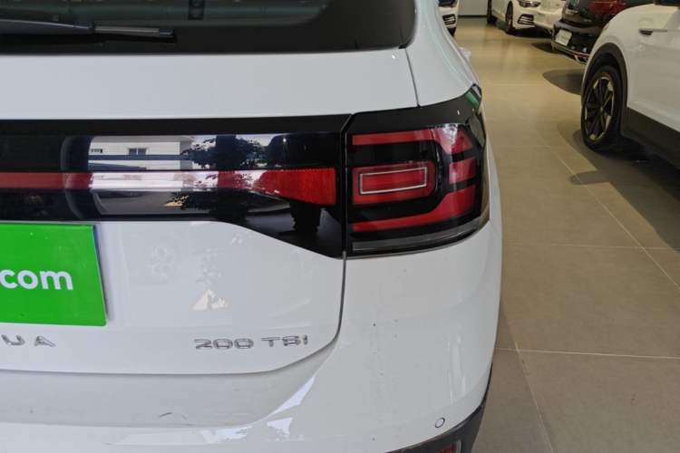 Used Volkswagen Tacqua 2023 200TSI DSG Joy-Connect Edition Right Rear Taillight