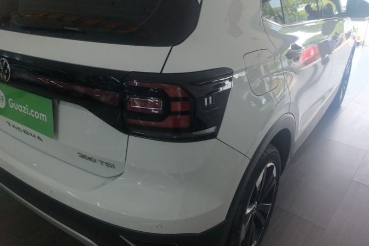 Used Volkswagen Tacqua 2023 200TSI DSG Joy-Connect Edition Right Rear Taillight