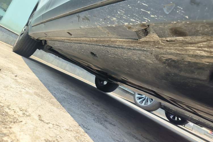 Used Volkswagen Tacqua 2023 200TSI DSG Joy-Connect Edition Right Side Sill