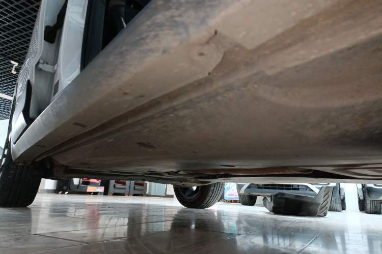 Used Volkswagen Tacqua 2023 200TSI DSG Joy-Connect Edition Right Side Sill