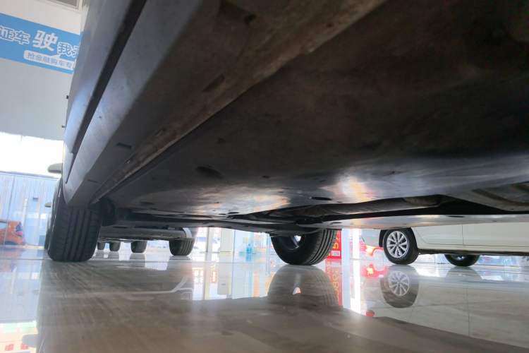 Used Volkswagen Tacqua 2023 200TSI DSG Joy-Connect Edition Right Side Sill