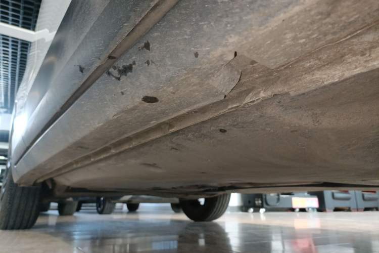 Used Volkswagen Tacqua 2023 200TSI DSG Joy-Connect Edition Right Side Sill