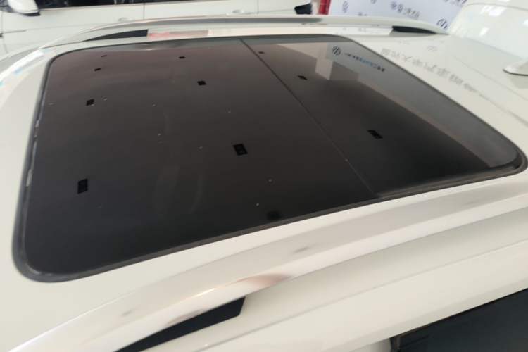 Used Volkswagen Tacqua 2023 200TSI DSG Joy-Connect Edition Roof