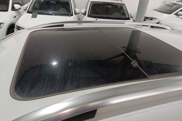 Used Volkswagen Tacqua 2023 200TSI DSG Joy-Connect Edition Roof