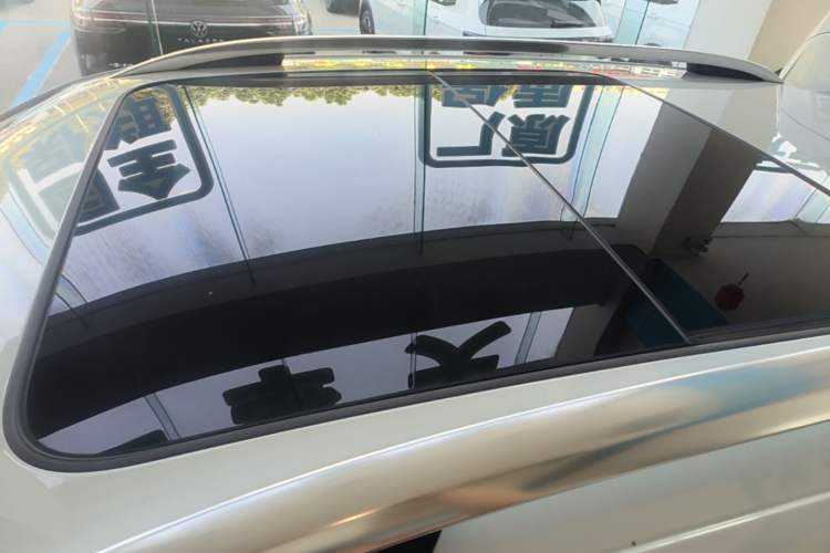 Used Volkswagen Tacqua 2023 200TSI DSG Joy-Connect Edition Roof