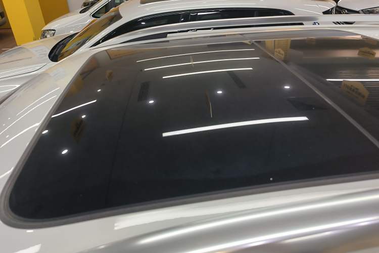 Used Volkswagen Tacqua 2023 200TSI DSG Joy-Connect Edition Roof