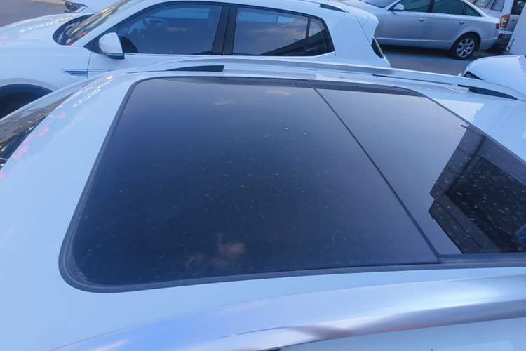 Used Volkswagen Tacqua 2023 200TSI DSG Joy-Connect Edition Roof
