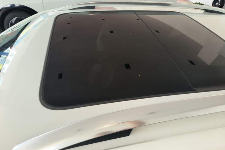 Used Volkswagen Tacqua 2023 200TSI DSG Joy-Connect Edition Roof
