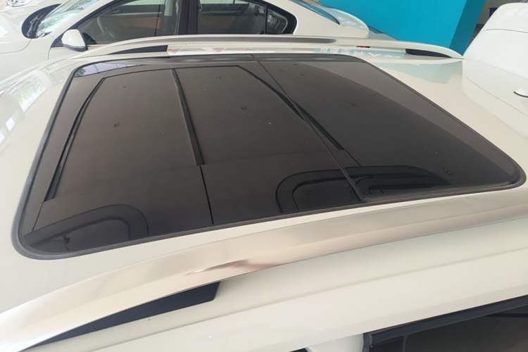 Used Volkswagen Tacqua 2023 200TSI DSG Joy-Connect Edition Roof