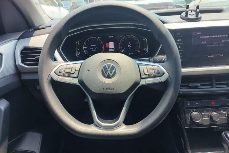 Used Volkswagen Tacqua 2023 200TSI DSG Joy-Connect Edition Steering Wheel
