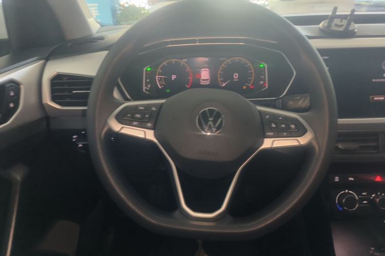 Used Volkswagen Tacqua 2023 200TSI DSG Joy-Connect Edition Steering Wheel