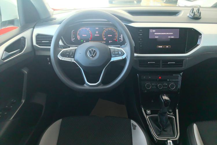 Used Volkswagen Tacqua 2023 200TSI DSG Joy-Connect Edition Steering Wheel