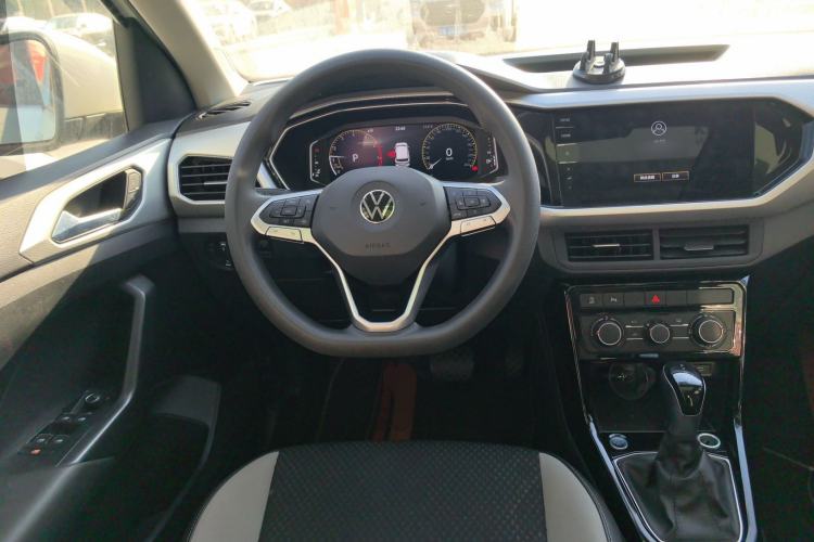Used Volkswagen Tacqua 2023 200TSI DSG Joy-Connect Edition Steering Wheel