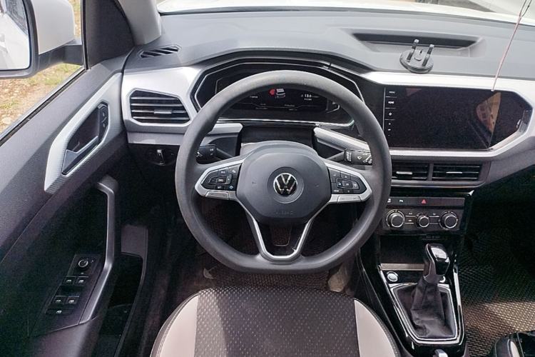 Used Volkswagen Tacqua 2023 200TSI DSG Joy-Connect Edition Steering Wheel