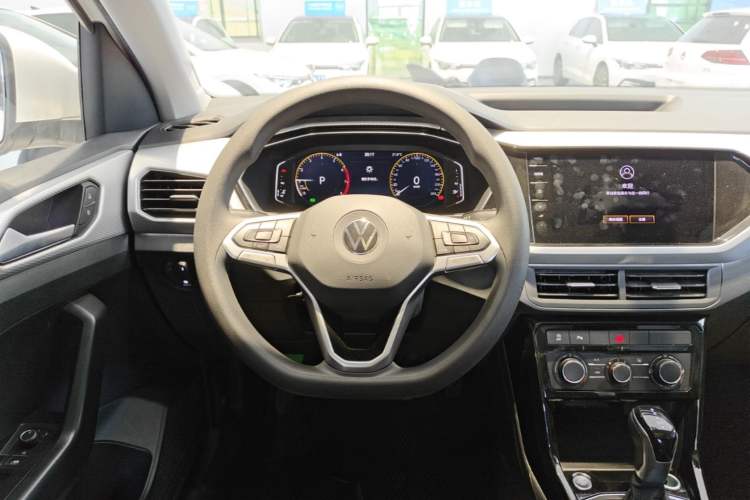 Used Volkswagen Tacqua 2023 200TSI DSG Joy-Connect Edition Steering Wheel