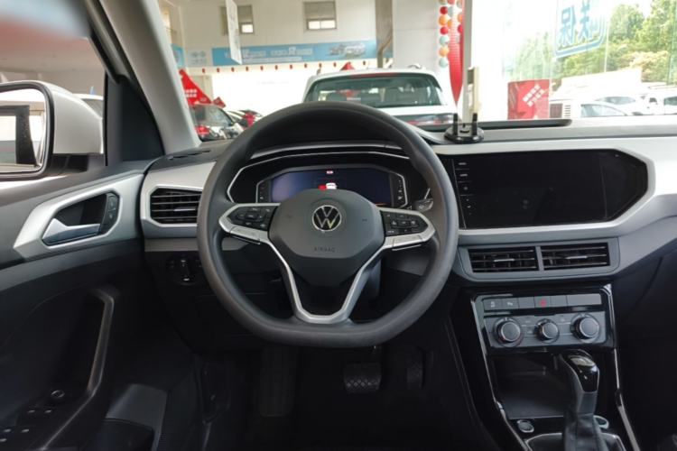 Used Volkswagen Tacqua 2023 200TSI DSG Joy-Connect Edition Steering Wheel