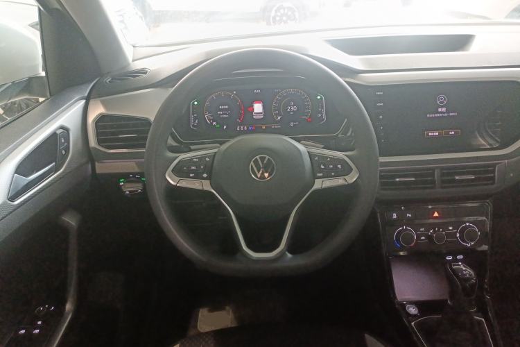 Used Volkswagen Tacqua 2023 200TSI DSG Joy-Connect Edition Steering Wheel