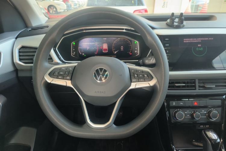 Used Volkswagen Tacqua 2023 200TSI DSG Joy-Connect Edition Steering Wheel