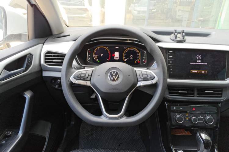 Used Volkswagen Tacqua 2023 200TSI DSG Joy-Connect Edition Steering Wheel