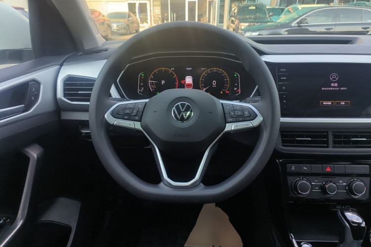 Used Volkswagen Tacqua 2023 200TSI DSG Joy-Connect Edition Steering Wheel