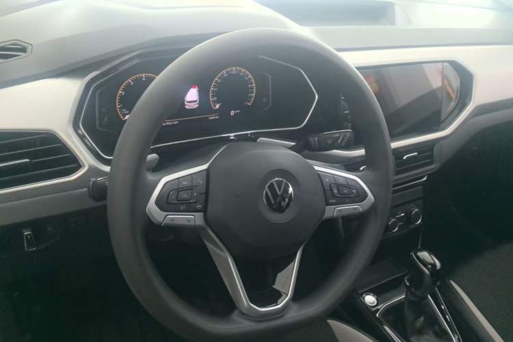 Used Volkswagen Tacqua 2023 200TSI DSG Joy-Connect Edition Steering Wheel