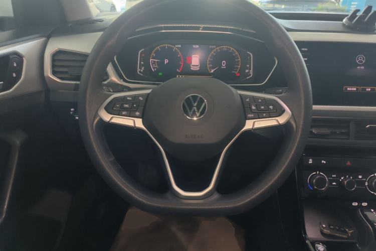 Used Volkswagen Tacqua 2023 200TSI DSG Joy-Connect Edition Steering Wheel