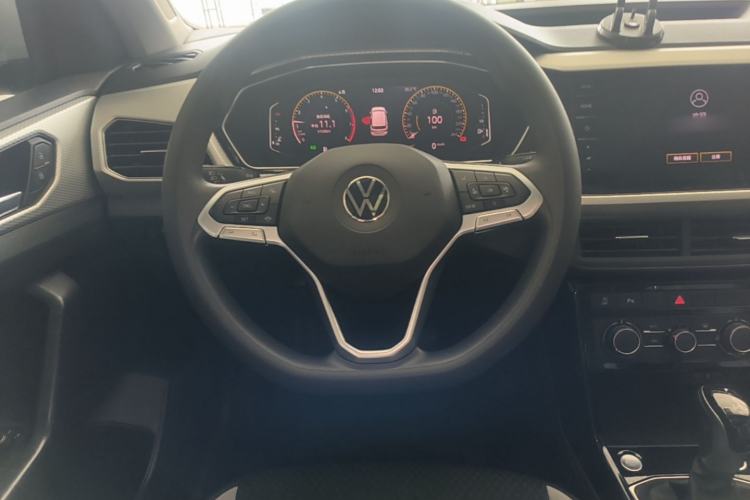 Used Volkswagen Tacqua 2023 200TSI DSG Joy-Connect Edition Steering Wheel