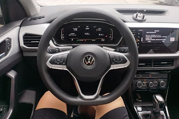 Used Volkswagen Tacqua 2023 200TSI DSG Joy-Connect Edition Steering Wheel
