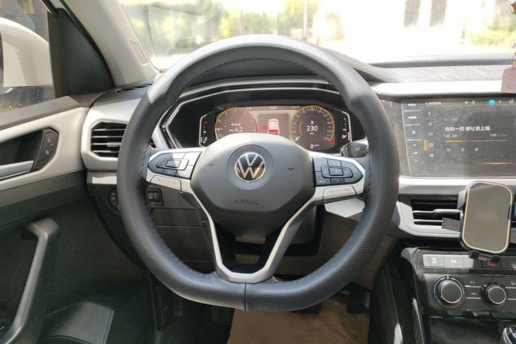 Used Volkswagen Tacqua 2023 200TSI DSG Joy-Connect Edition Steering Wheel
