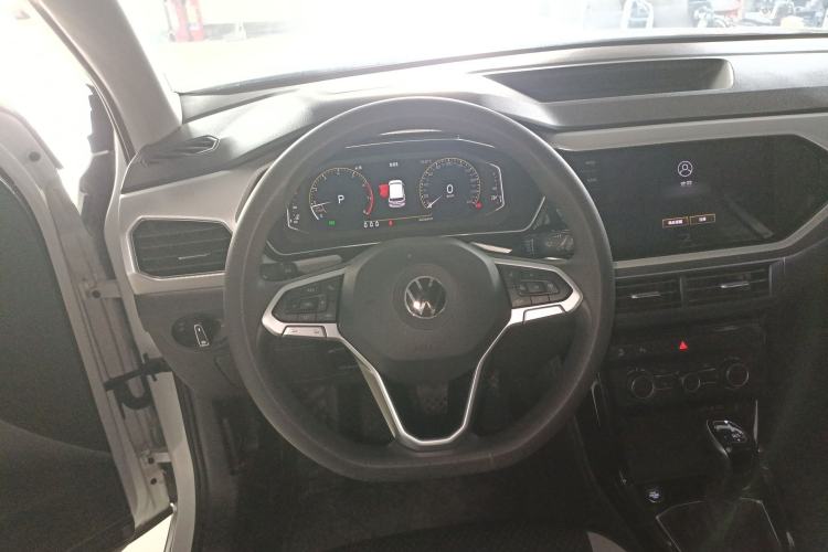 Used Volkswagen Tacqua 2023 200TSI DSG Joy-Connect Edition Steering Wheel