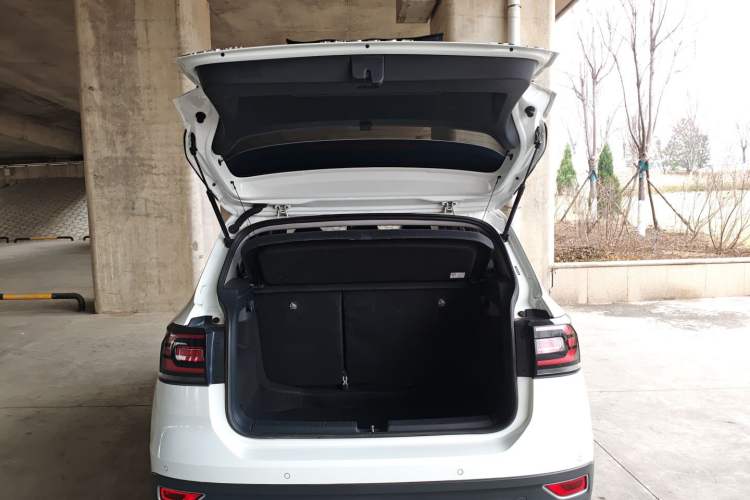 Used Volkswagen Tacqua 2023 200TSI DSG Joy-Connect Edition Trunk