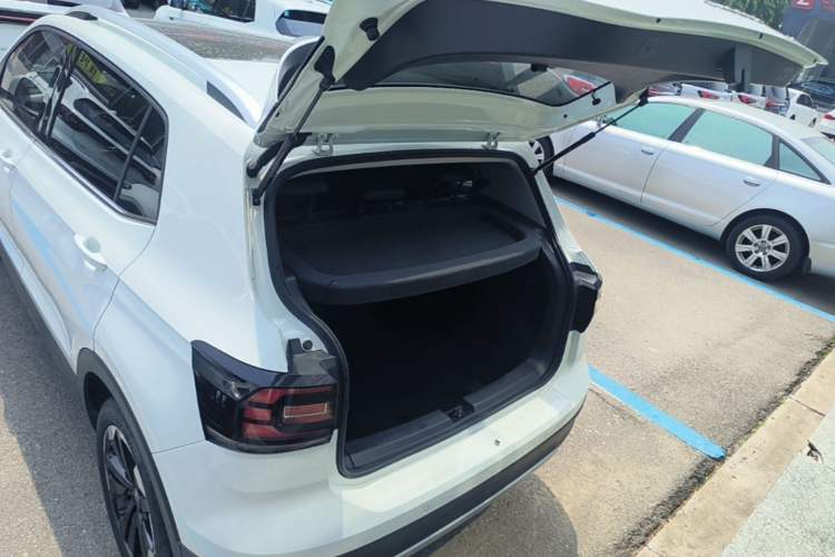 Used Volkswagen Tacqua 2023 200TSI DSG Joy-Connect Edition Trunk