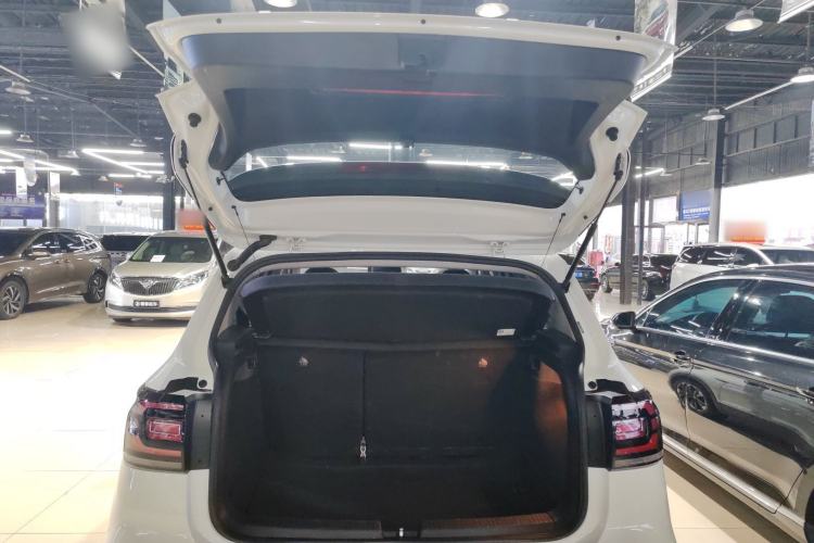 Used Volkswagen Tacqua 2023 200TSI DSG Joy-Connect Edition Trunk