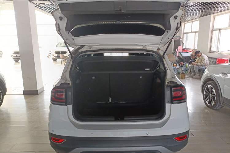 Used Volkswagen Tacqua 2023 200TSI DSG Joy-Connect Edition Trunk